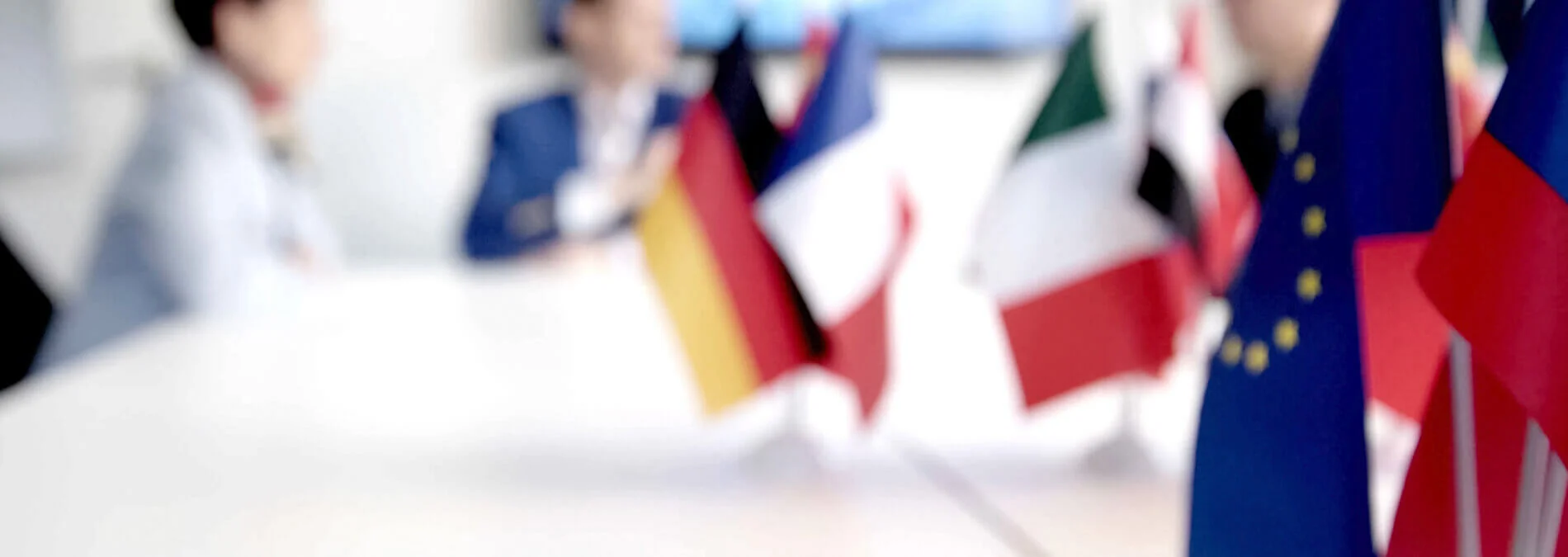 Energiepolitik Verschwommene Darstellung Europäische Flaggen