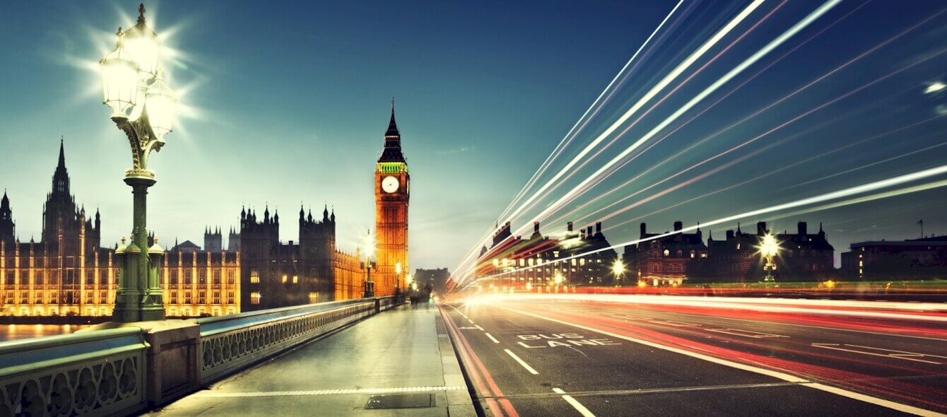 enformer britische Versorgungssicherheit Stimmungsbild London bei Nacht Lichter Geschwindigkeit