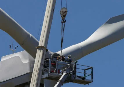 Windkraftanlage in der Wartung