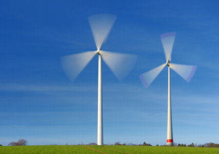 Der Wind wird schneller, die Stromerzeugung größer