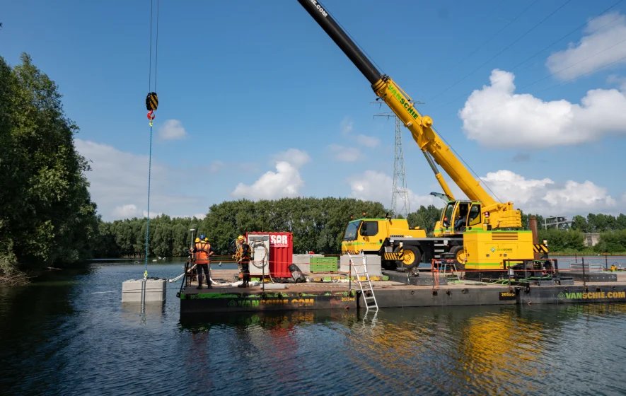 RWE_enformer_Bildergalerie_floating solar amer_Bild4mt