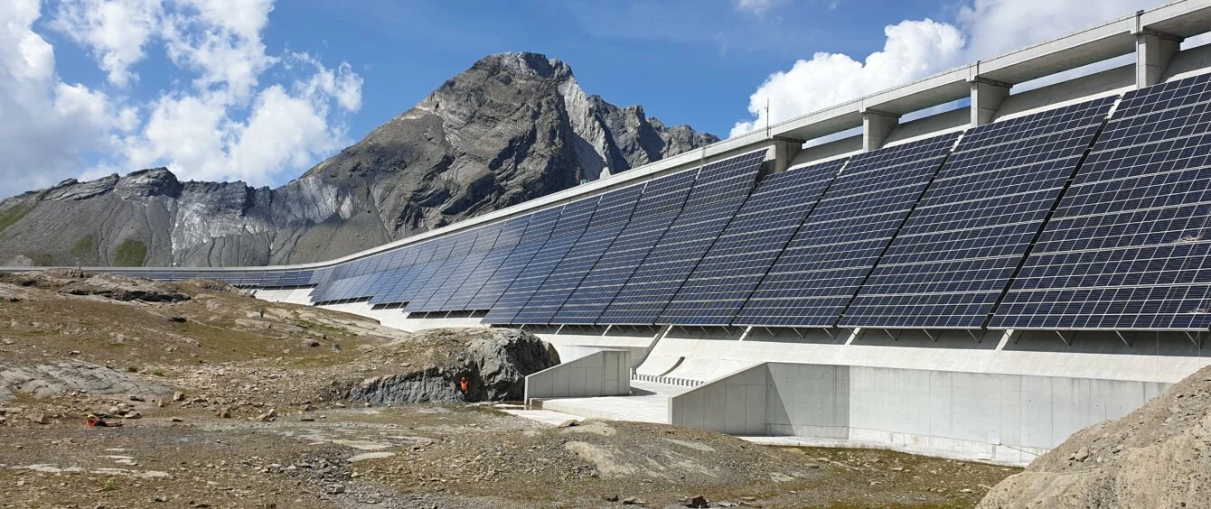Photovoltaik-Anlagen in den Schweizer Bergen sollen die Energiewende des Alpenstaats nach vorne bringen