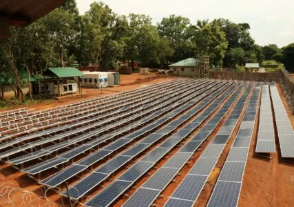 Solarkraftwerke in Afrika in Südsudan und Simbabwe